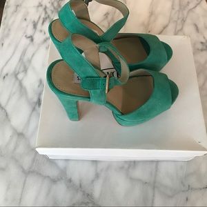 NEW Steve Madden Dynemite Sandal